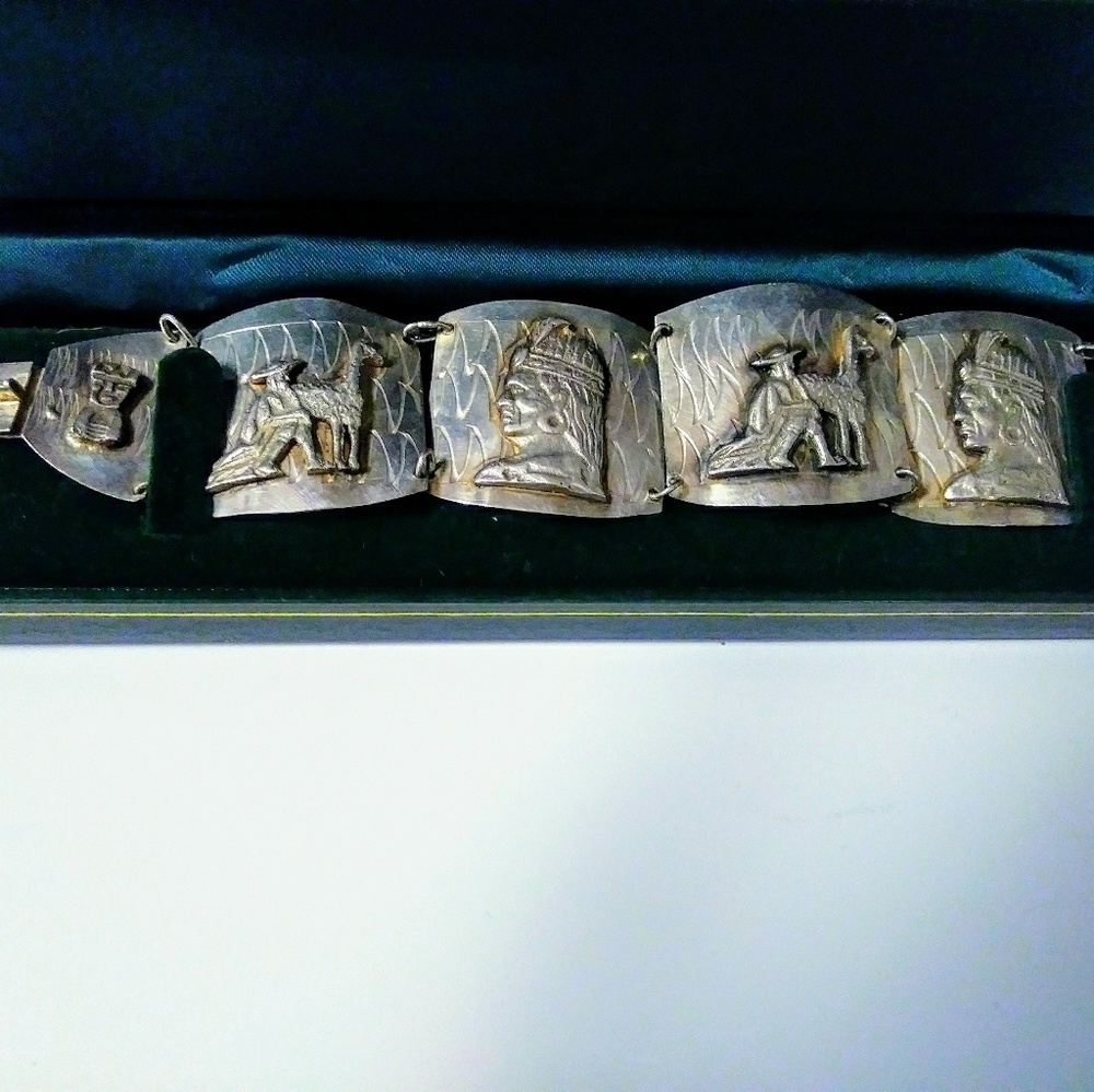 Vintage Mexican silver appilatian bracelet